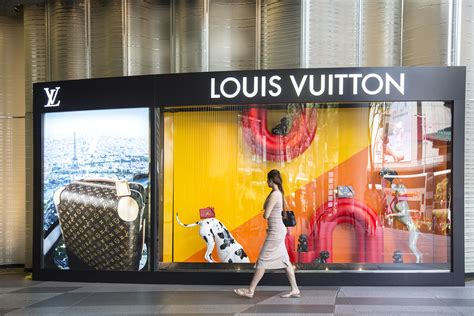 louis vuitton monthly payment.